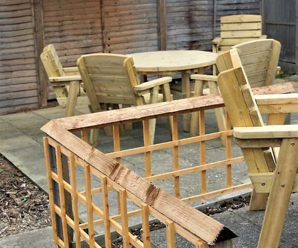 The Worthys بريستول